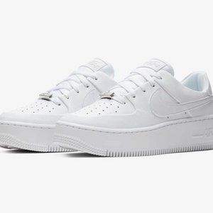 Nike Women's Air Force 1 Sage Low 'Triple White' AR5339-100 Sneakers size 10-11